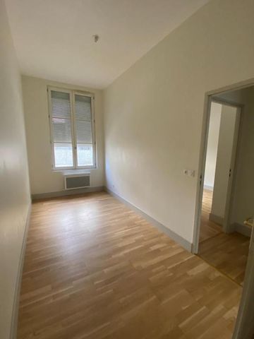 Location Appartement 5 pièces 105m² TOURS 37000 - Photo 5