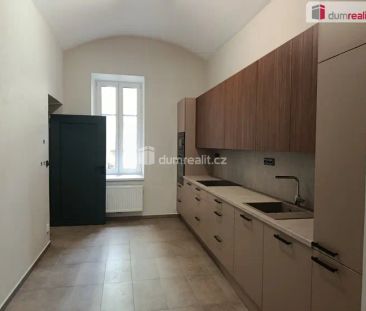 Velmi hezký byt 1+1 po rekonstrukci, Praha 5 – Smíchov - Fotografie 4