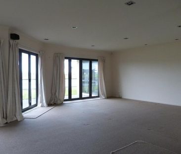 Lake views - One Tree Point - Photo 3
