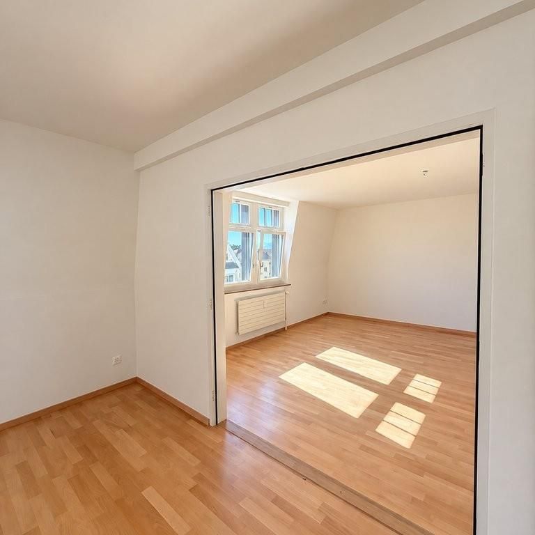 MIETEN OHNE KAUTION - Grosszügige 5-Zimmerwohnung in Zürich - Photo 1