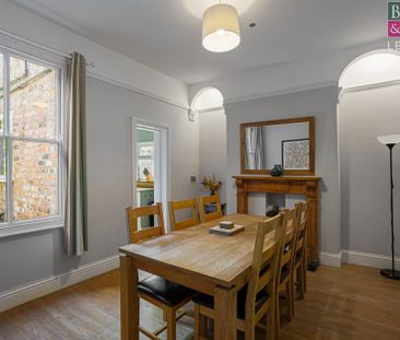 3 bedroom terraced house to rent - Photo 5