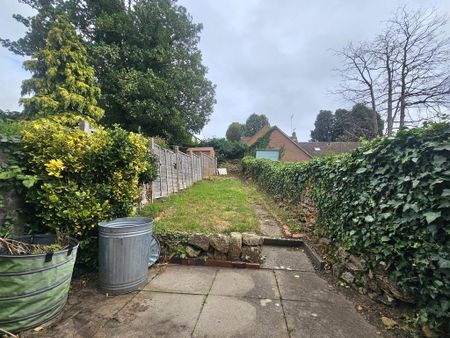 2 bedroom terraced house to rent - Photo 3