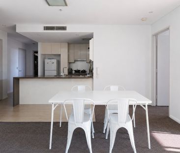 Spacious Floorplan | Central of Zetland | Ultimate Lifestyle - Photo 2