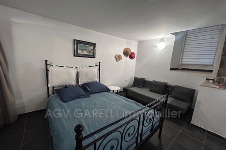 Location Appartement 1 pièce 26m² HYERES 83400 - Photo 5
