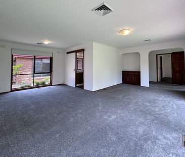 140 Centre Dandenong Road, Dingley Village VIC 3172 - House For Ren... - Photo 2