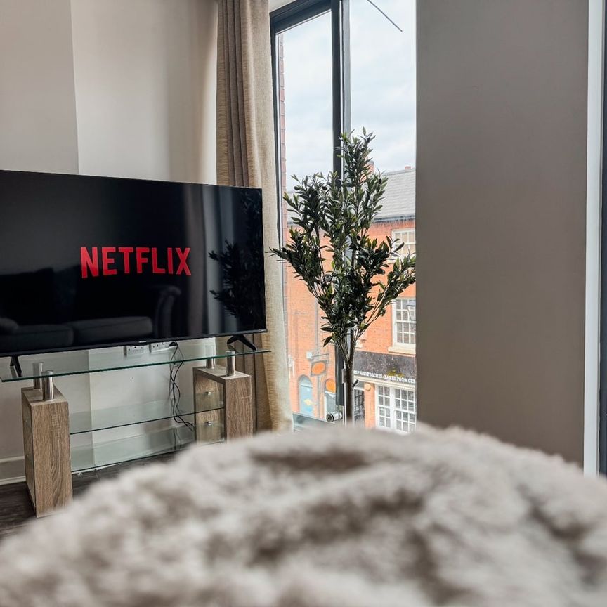 1 Bed Flat, Spencer Point, B18 - Photo 1