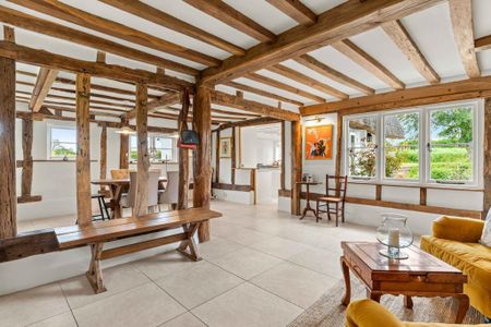 4 bedroom detached house to rent - Photo 4