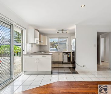 Fantastic villa in sought after location HOME OPEN TUESDAY 31 MARCH... - Photo 6