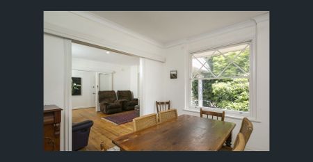 Charming 4 Bedroom Colonial Residence In Beautiful Magill! - Photo 3