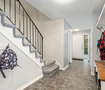 For Lease - 9 Glacier Street, Barrhaven, Ontario - Photo 5