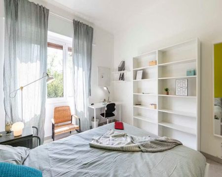 Viale Angelo Filippetti, Milan, Lombardy 20122 - Foto 5