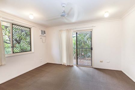 3/75 Cook Street, North Ward - Photo 4