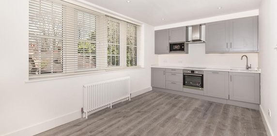 1 bedroom flat to rent - Photo 2