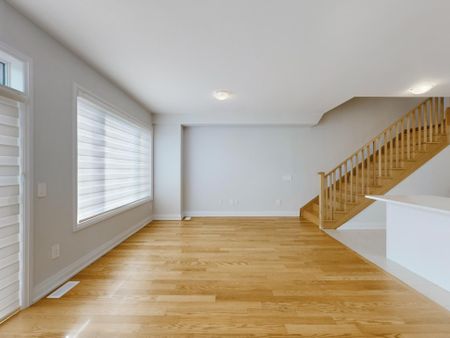 For Lease - 111 Corley Street, Kawartha Lakes, Ontario - Photo 3