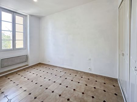 Appartement 4 pièces 92m2 MARSEILLE 11EME 1 400 euros - Photo 5