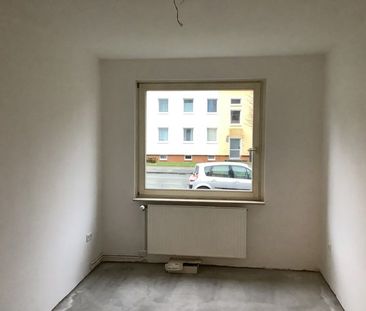 Gelegenheit: praktische 3-Zimmer-Wohnung für handwerklich Begabte - Foto 2