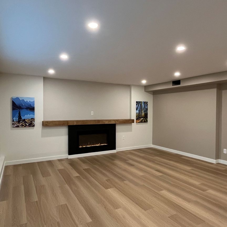 Suite – 500 Brand Street, North Vancouver Bc V7n 1g1 - Photo 1