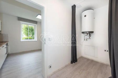 Pronájem bytu 1+1 Trutnov - Horní Staré Město - Photo 4