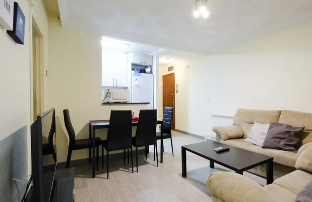 Calle Lilas, Getafe, Community of Madrid 28903 - Photo 1