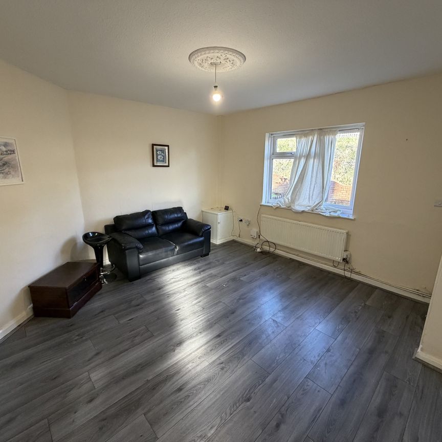 Bowling Green Road, Dudley - Photo 1