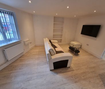 4 Bed Student Accommodation - Photo 4