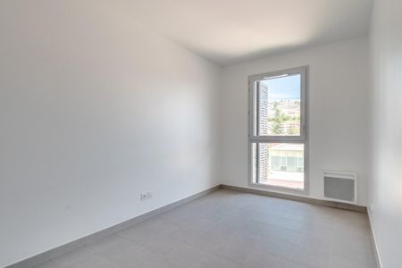 location Appartement T3 DE 61.95m² À NICE - Photo 4