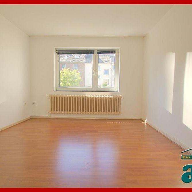 ais-GmbH bietet an: 1 ZKB Wohnung in Heppens. - Foto 1