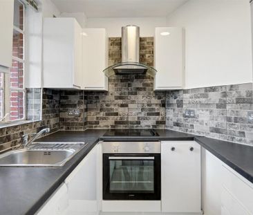 1 bedroom flat to rent - Photo 6