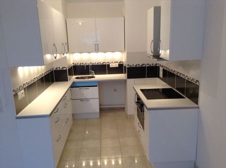 Location Appartement 2 pièces 47m² ISSY LES MOULINEAUX 92130 - Photo 2