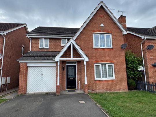 4 bedroom House To Let - Photo 1