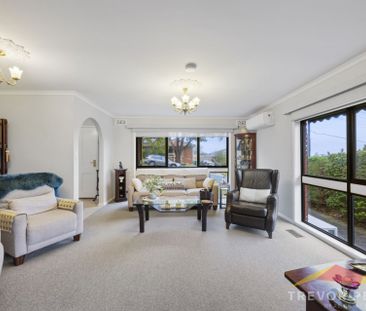 18 Aquila Ct, Ballarat North VIC 3350 - Photo 5