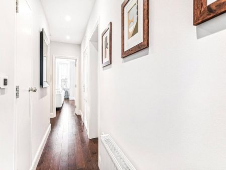 3 bedroom apartment to rent - Photo 2