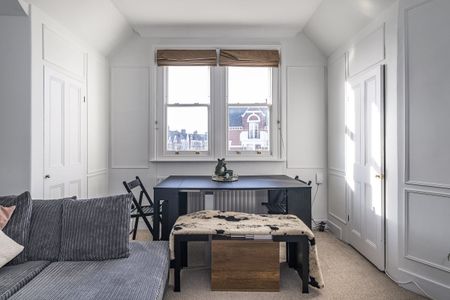 2 bedroom flat to rent - Photo 3