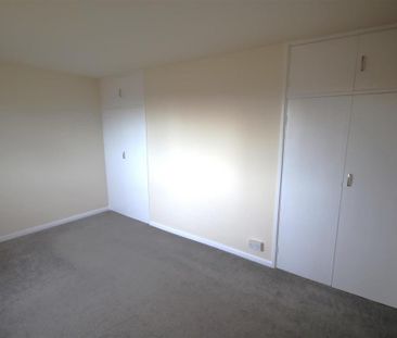 3 bedroom detached house to rent - Photo 5