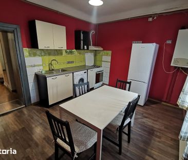 INCHIRIEZ apartament 2 camere la casa,renovat,zona Orasul de Jos - Photo 4
