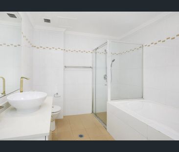 Sundrenched Two Bedroom Penthouse in Sorrento Apartments - Photo 5