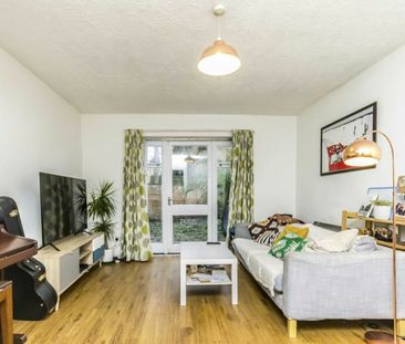 Oakshaw Road, SW18, London - Photo 4