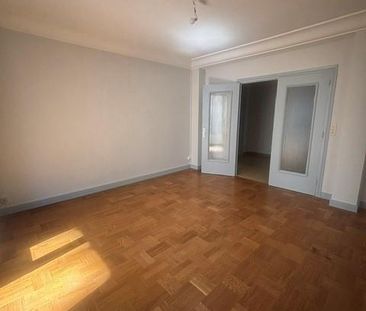 Location Appartement 4 pièces 88m² LYON 7ème - Photo 2