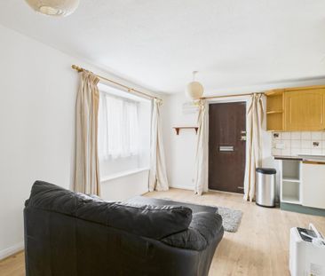 1 bedroom terraced house to rent - Photo 2