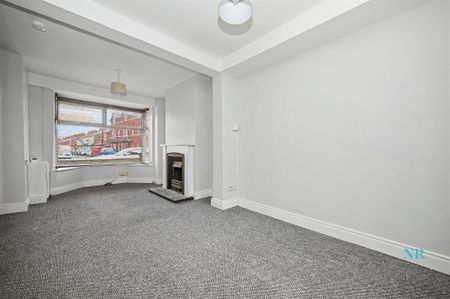 53 Connsbrook Avenue, Belfast, BT4 1JW - Photo 2