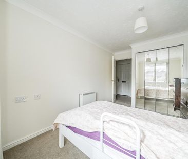 1 bedroom flat to rent - Photo 6