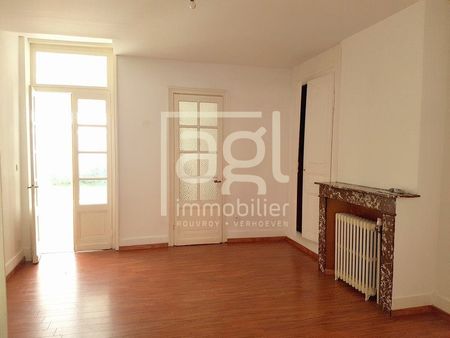 Location Appartement 2 pièces 67m² ST POL SUR MER 59430 - Photo 2