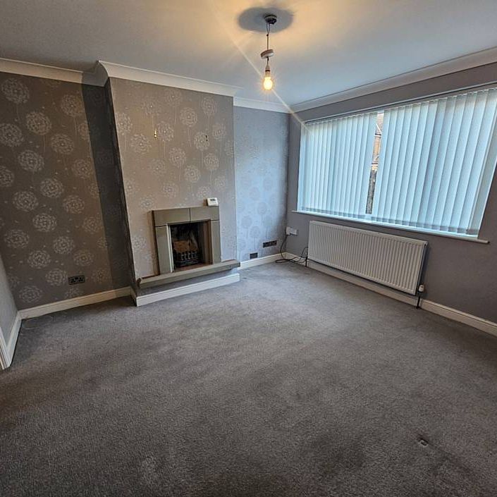 7 Yarwood Close, Heywood - Photo 1