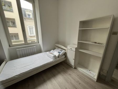 Location Appartement 1 pièce Meublé 18m² ANGERS 49000 - Photo 3