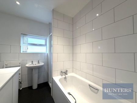 1 bedroom Flat To Let - Photo 4