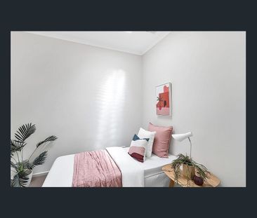 Comfortable, Modern Living! - Photo 5