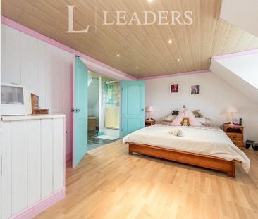 4 bedroom detached house to rent - Photo 5