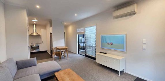 Hobsonville, 1 bedroom, $620 - Photo 2