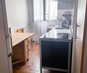 Logement à Paris, Location meublée - Photo 6