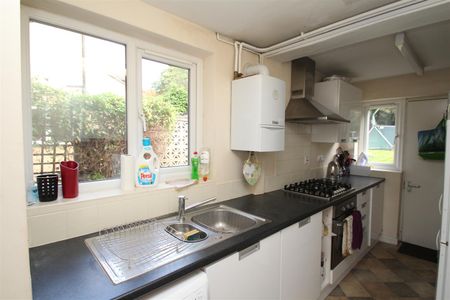 Room 4, 11 Maynards Road, HP2 4TR, Hemel Hempstead - Photo 4